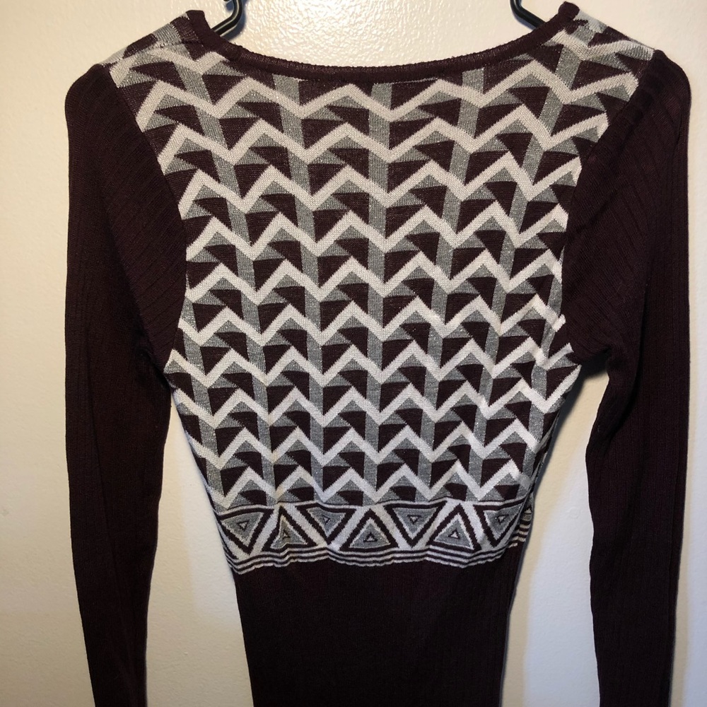 Patterned Sweater - Picture 3 of 3
